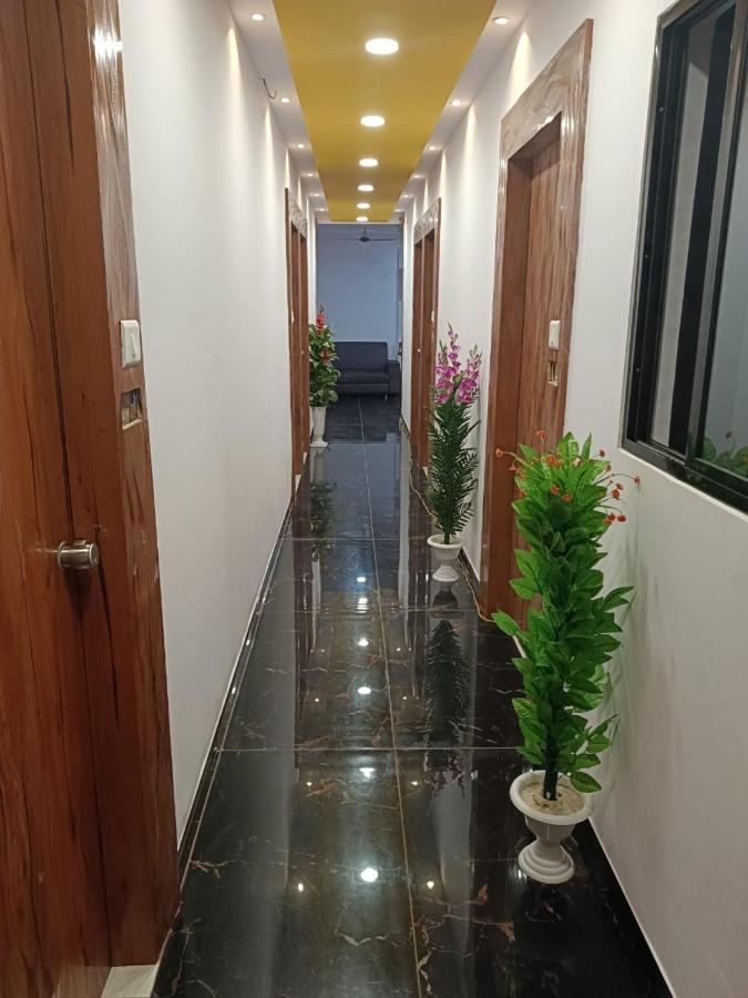 Hotel Maan Palace Vadodara Eksteriør bilde